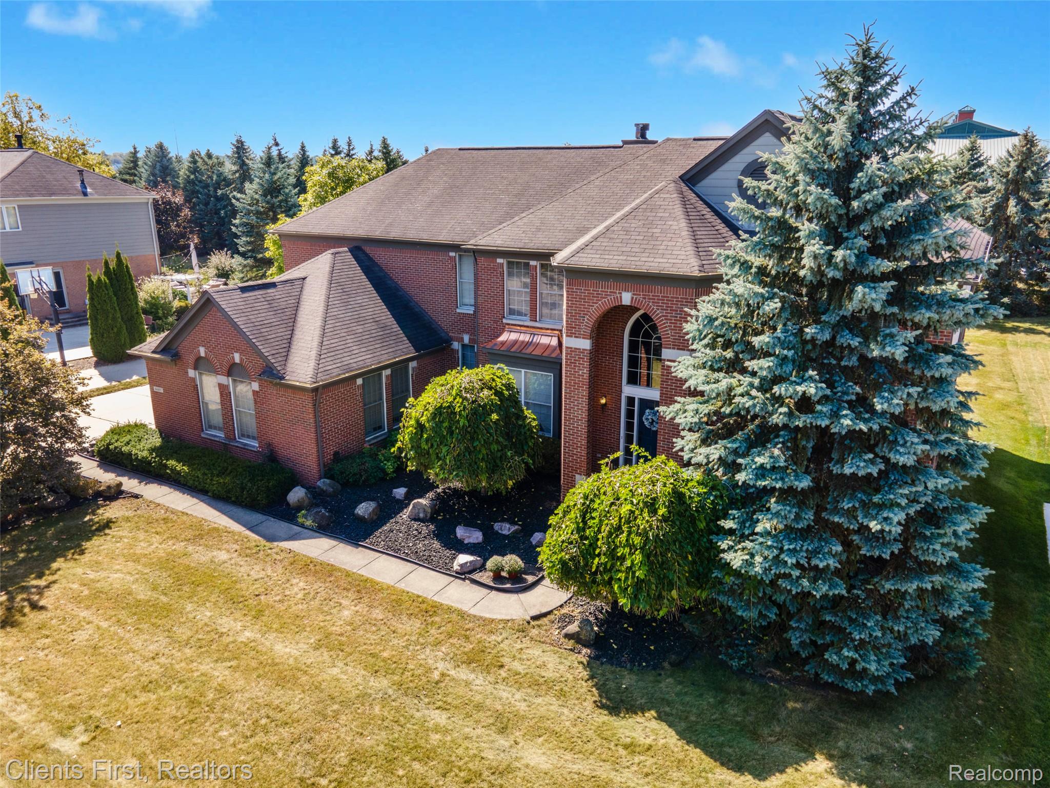 44497 White Pine Circle W