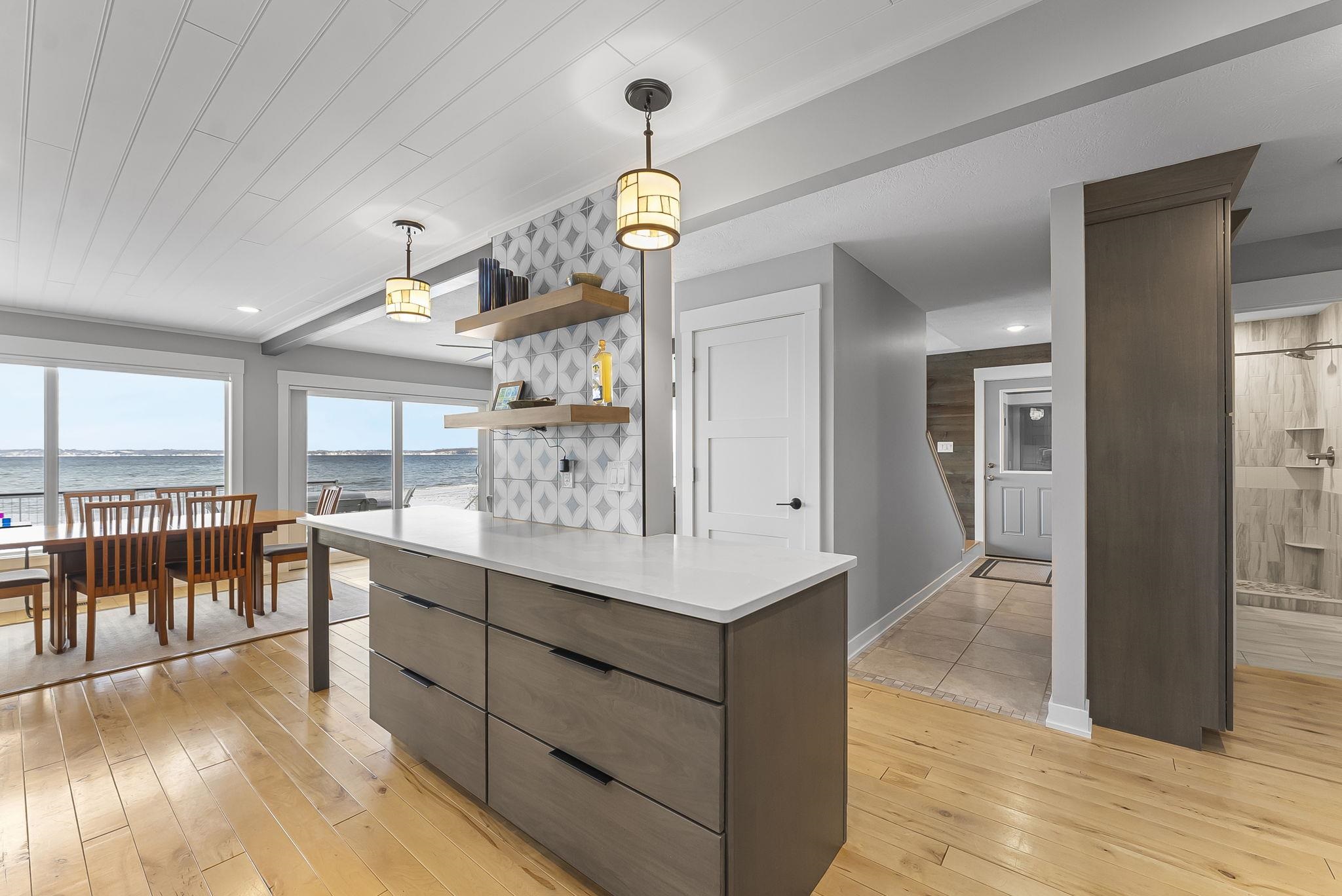 5648 MacKenzie Drive