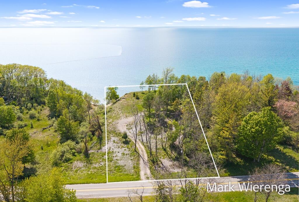 Waterfront S Lakeshore Drive