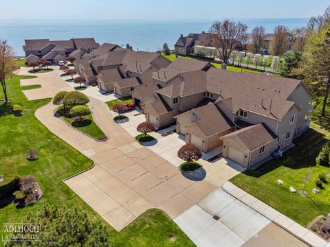 25540 Waterview Drive Harrison Charter Township MI 48045