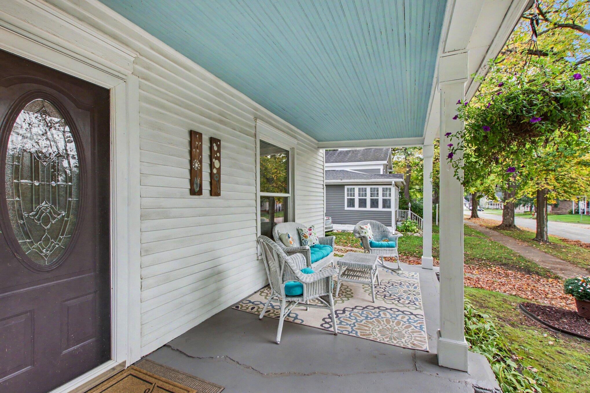 212 Race Street