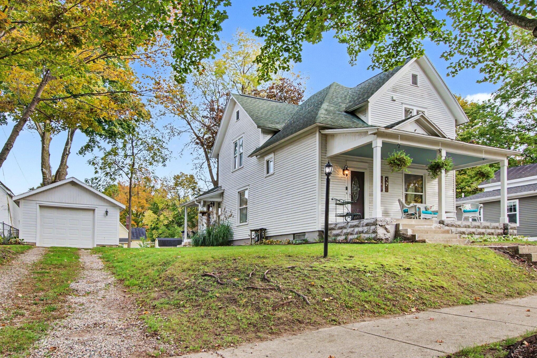 212 Race Street
