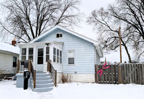 4635 Elizabeth Street Wayne City MI 48184