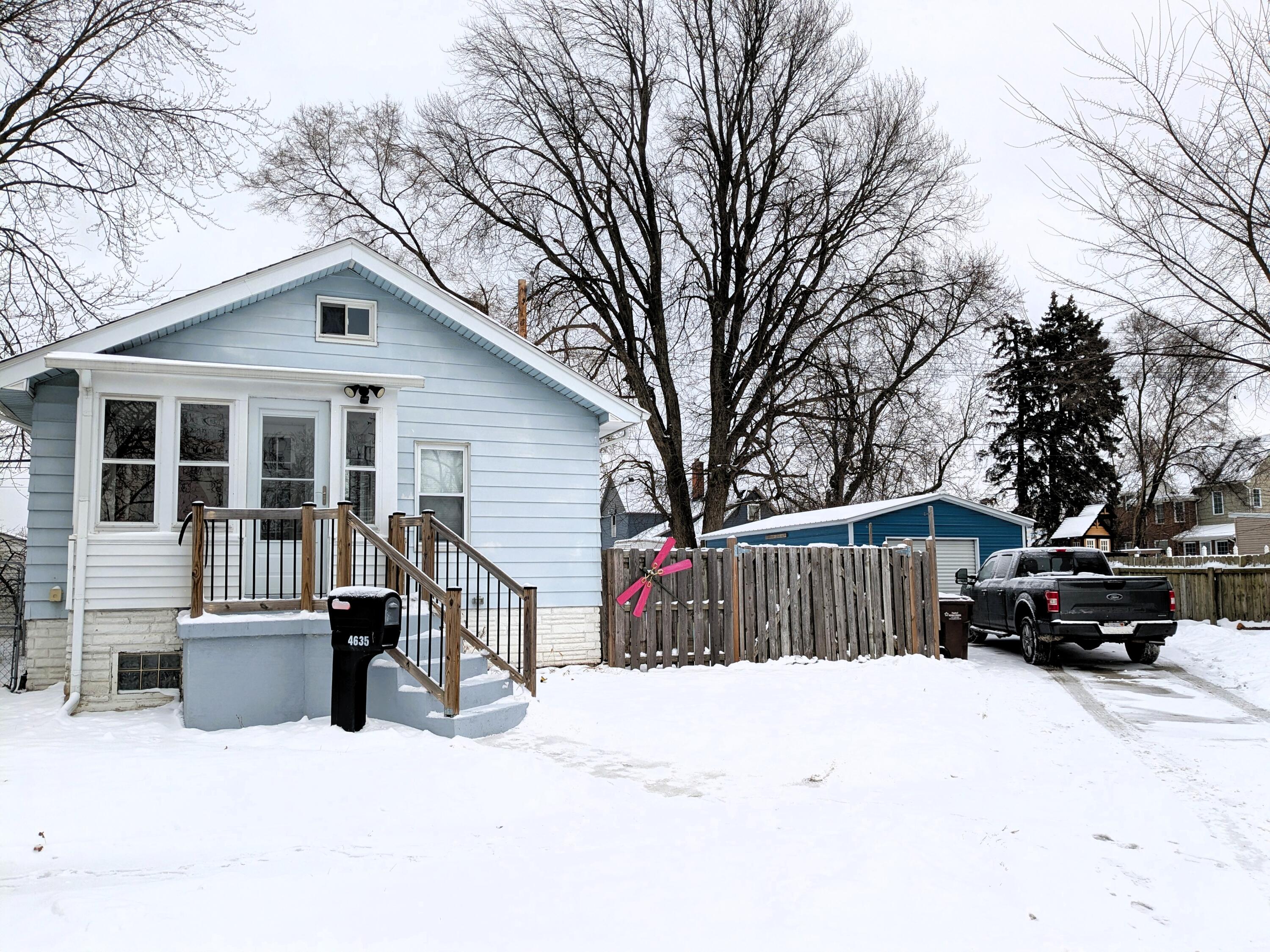 4635 Elizabeth Street