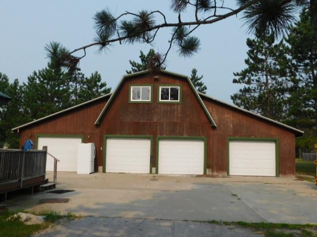 1952 S Stephan Bridge Road