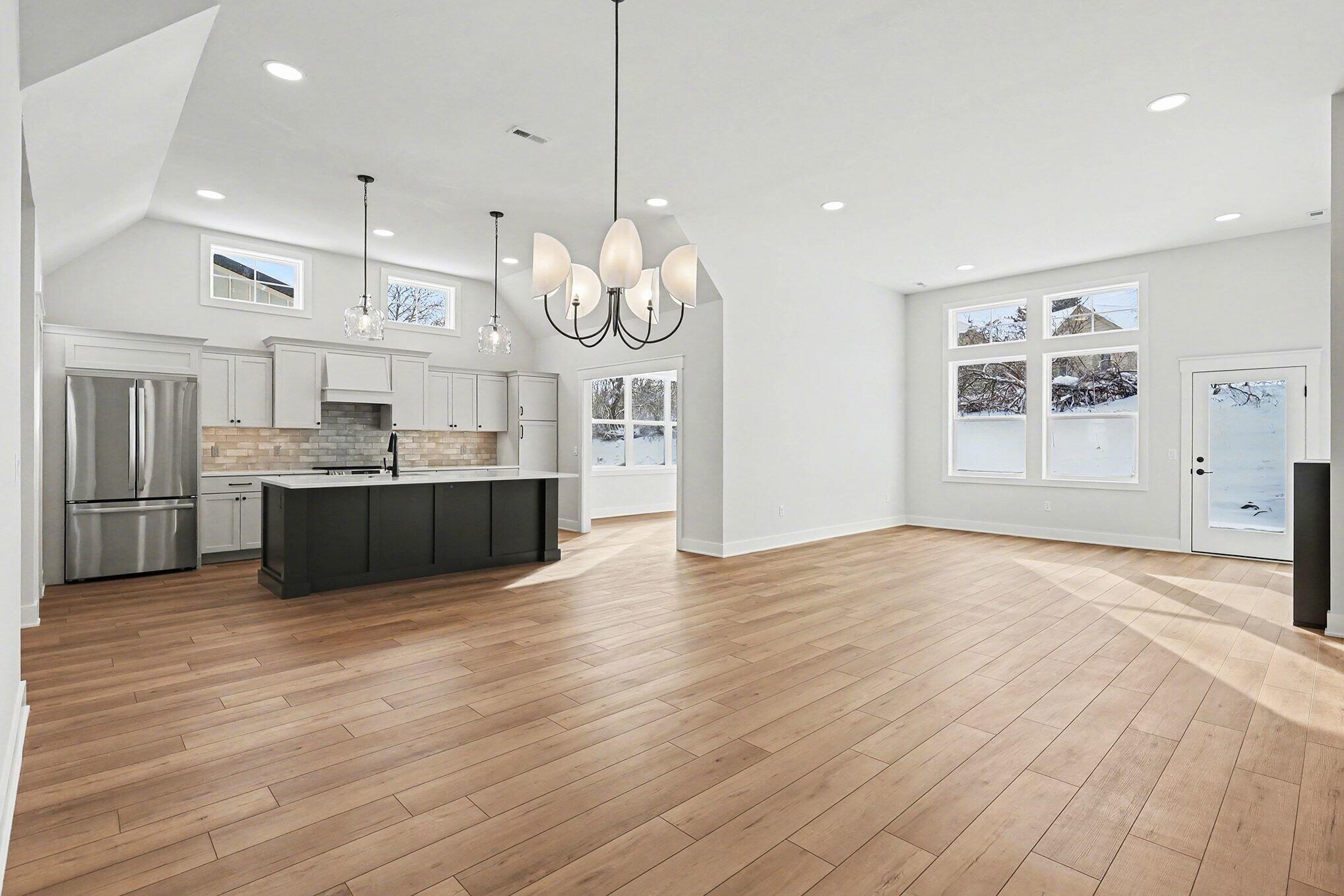 4712 Knapp Bluff Drive NE