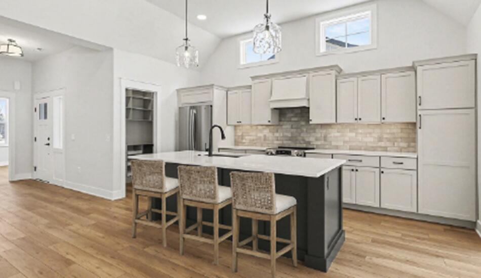 4712 Knapp Bluff Drive NE