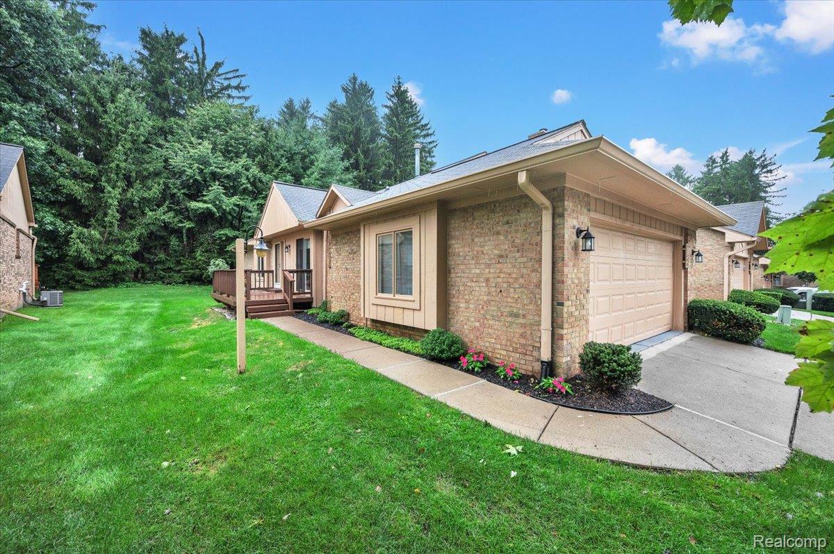 22300 River Ridge Trail
