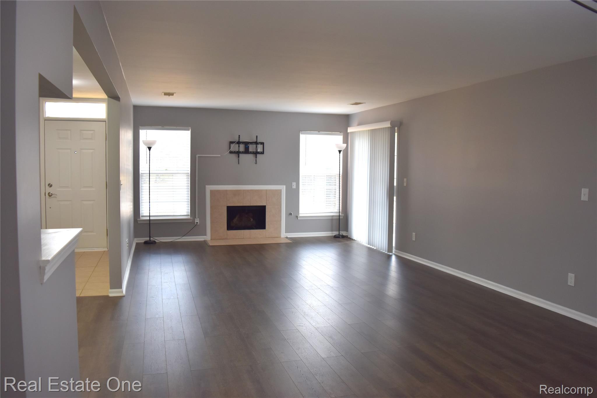 3609 Tremonte Circle N