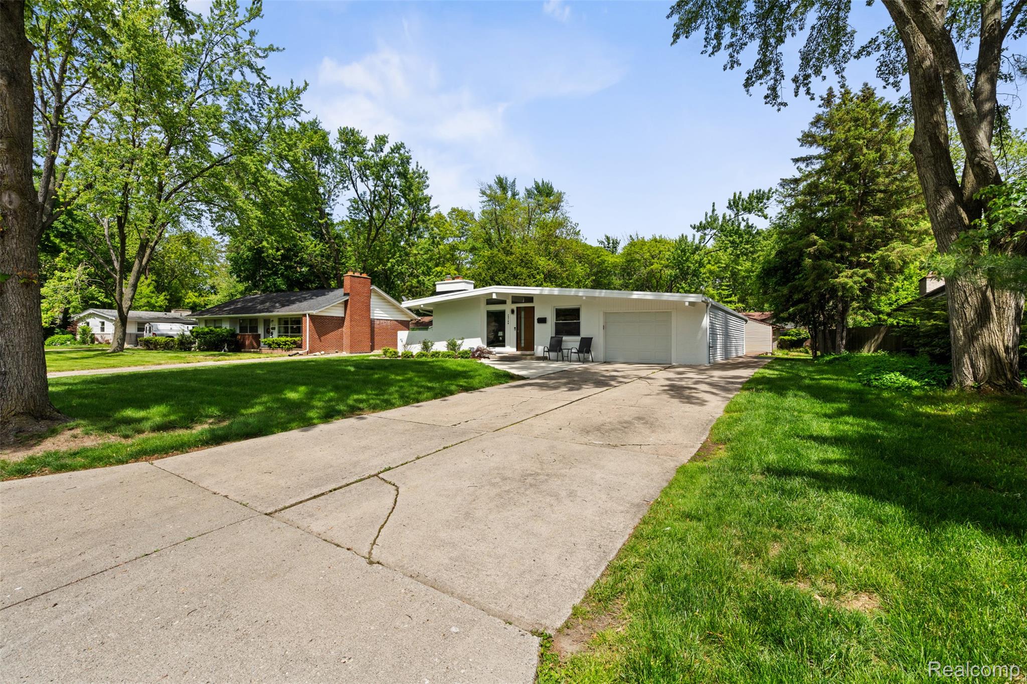 29748 CHELMSFORD Road