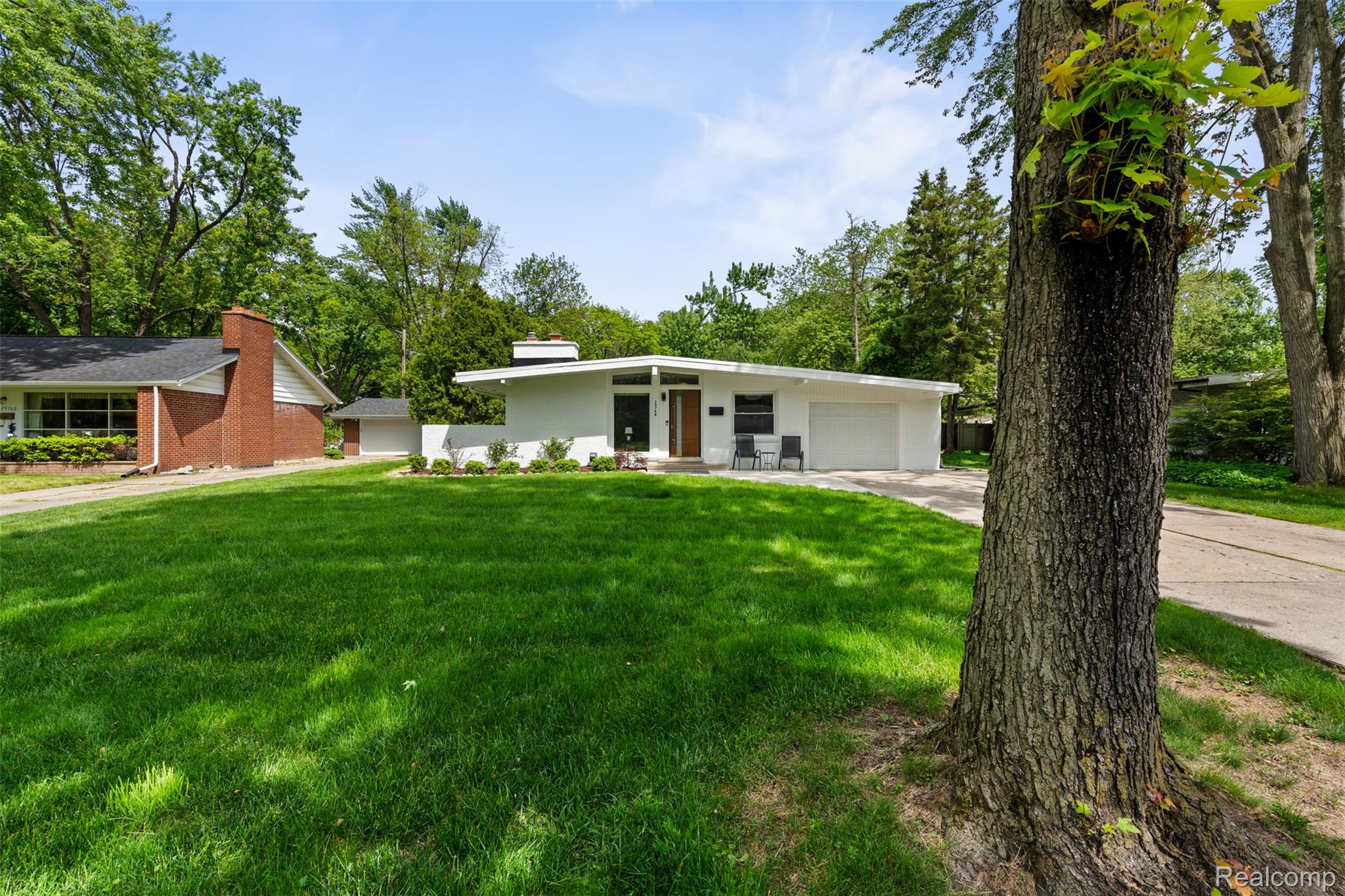 29748 CHELMSFORD Road