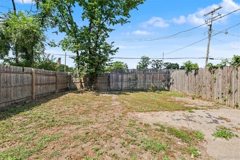 Tiny photo for 3336 Waverly Street, Detroit City, MI 48238 (MLS # 20261069395)