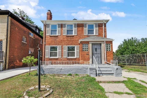 Photo of 3336 Waverly Street, Detroit City, MI 48238 (MLS # 20261069395)