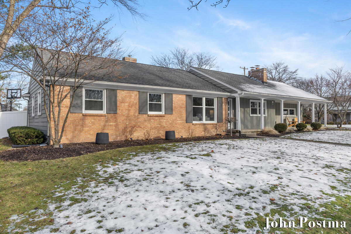 1935 Menominee Drive SE