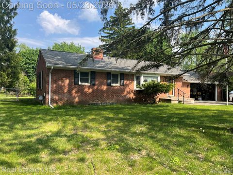225 Juniper Street Auburn Hills City MI 48326