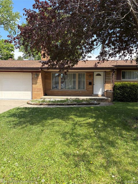 Photo of 32850 WINNIE Avenue, Warren City, MI 48093 (MLS # 20261035544)