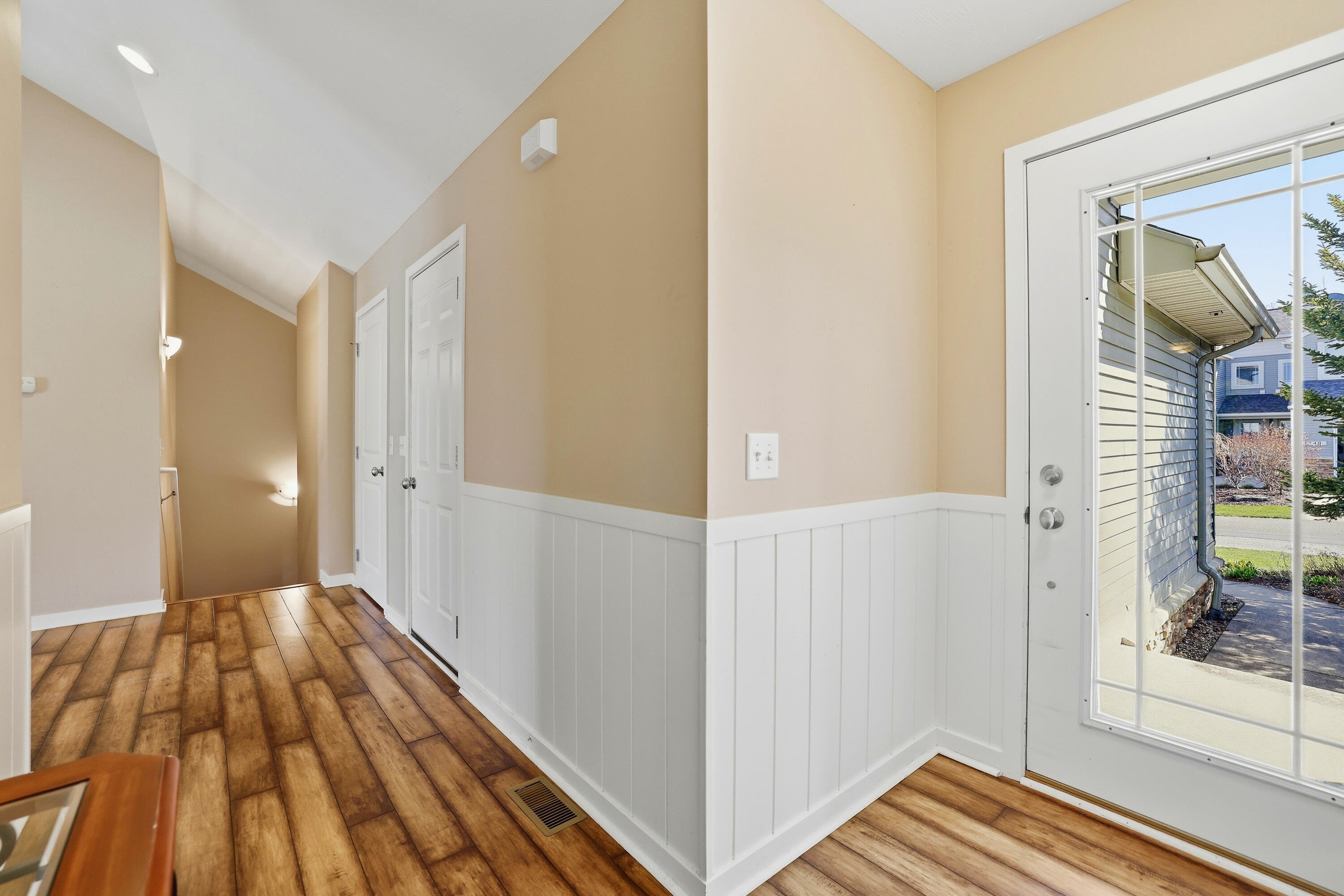 1239 Coopers Pass SW