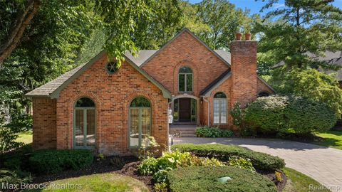 170 Kirkwood Court Bloomfield Hills City MI 48304