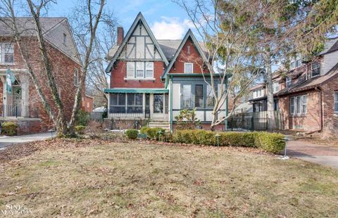 1425 Bishop Road Grosse Pointe Park City MI 48230