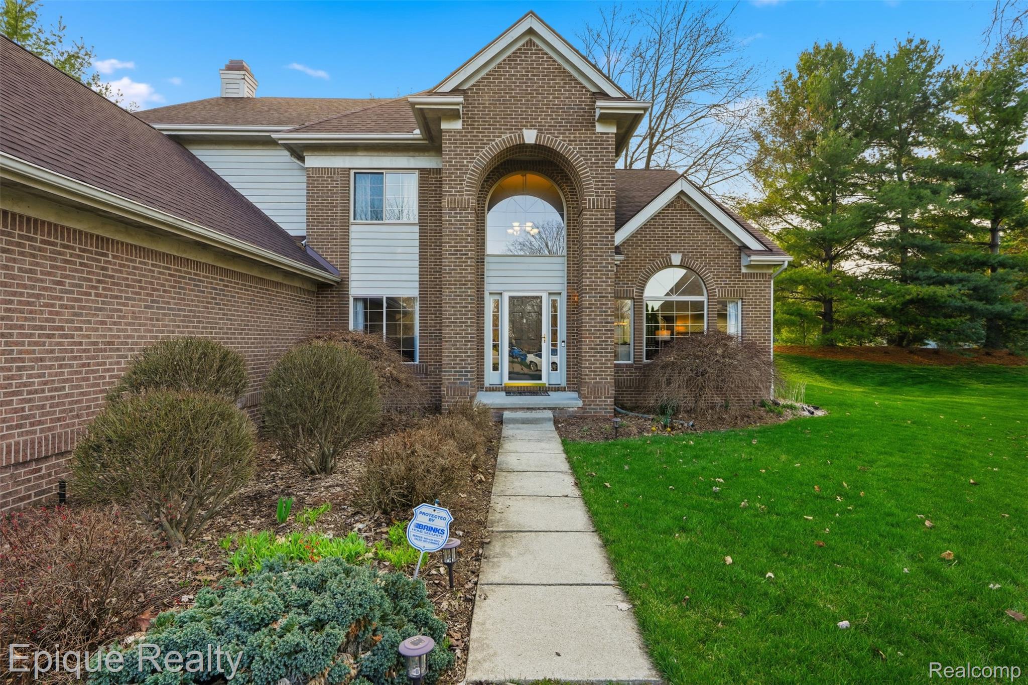 2442 Moors Court