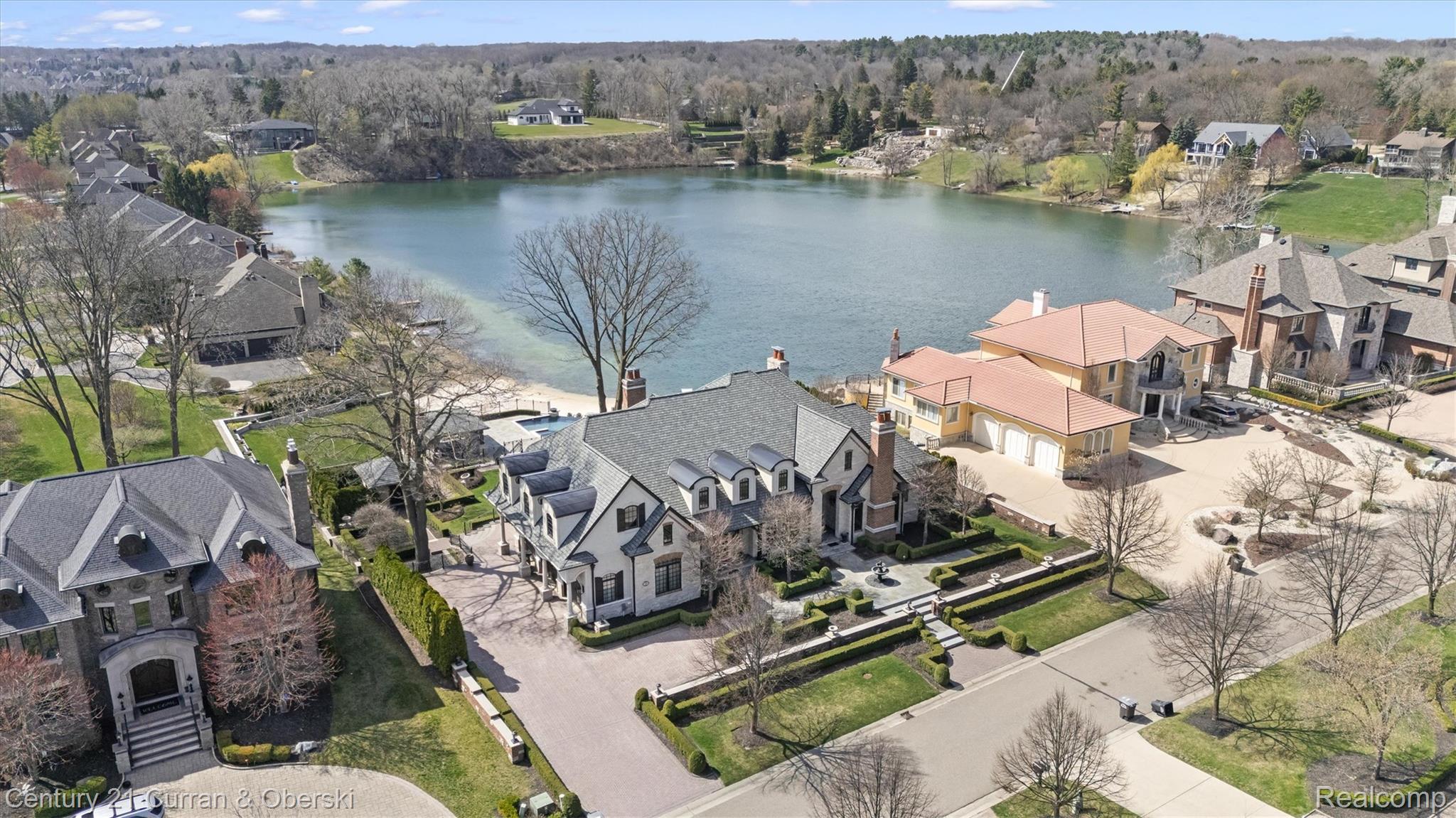 18939 Bella Vista Court