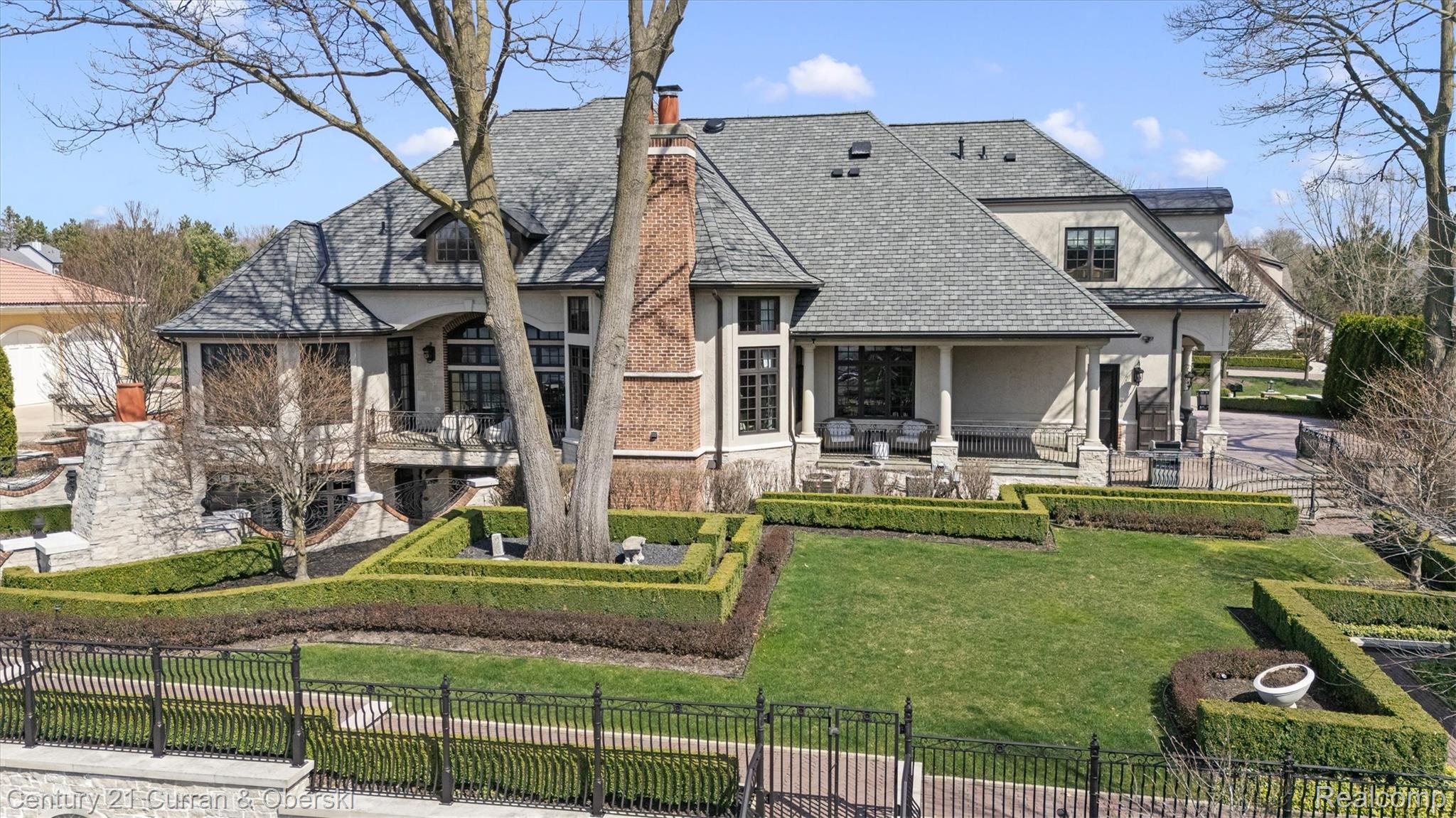 18939 Bella Vista Court