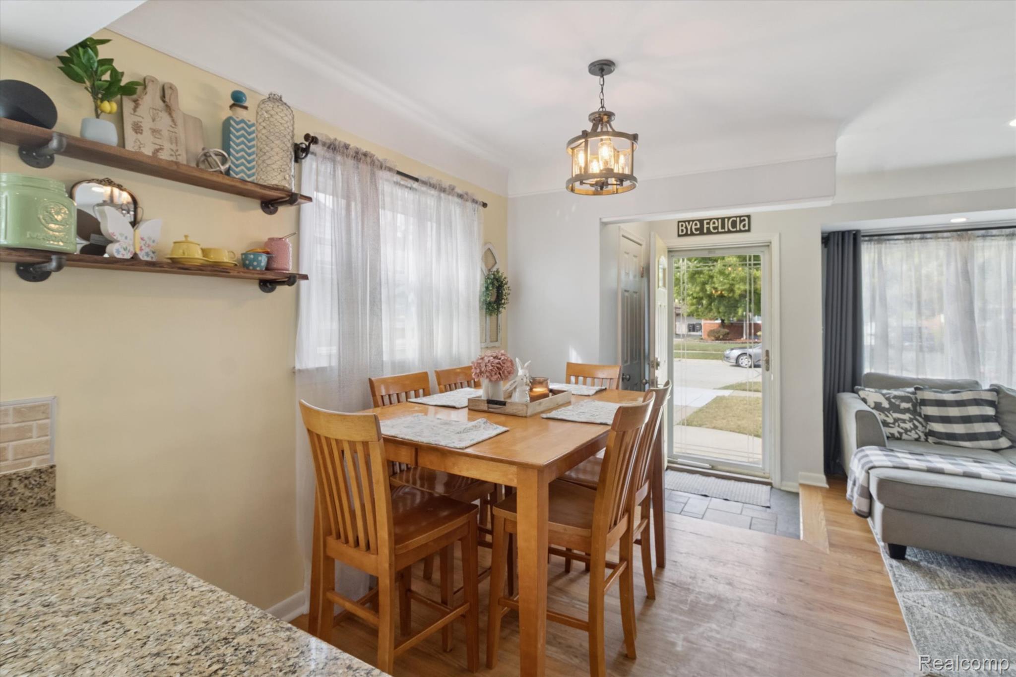 Taylor City, Michigan 48180, United States, 3 Bedrooms Bedrooms, ,2 BathroomsBathrooms,Residential,Pending,203439