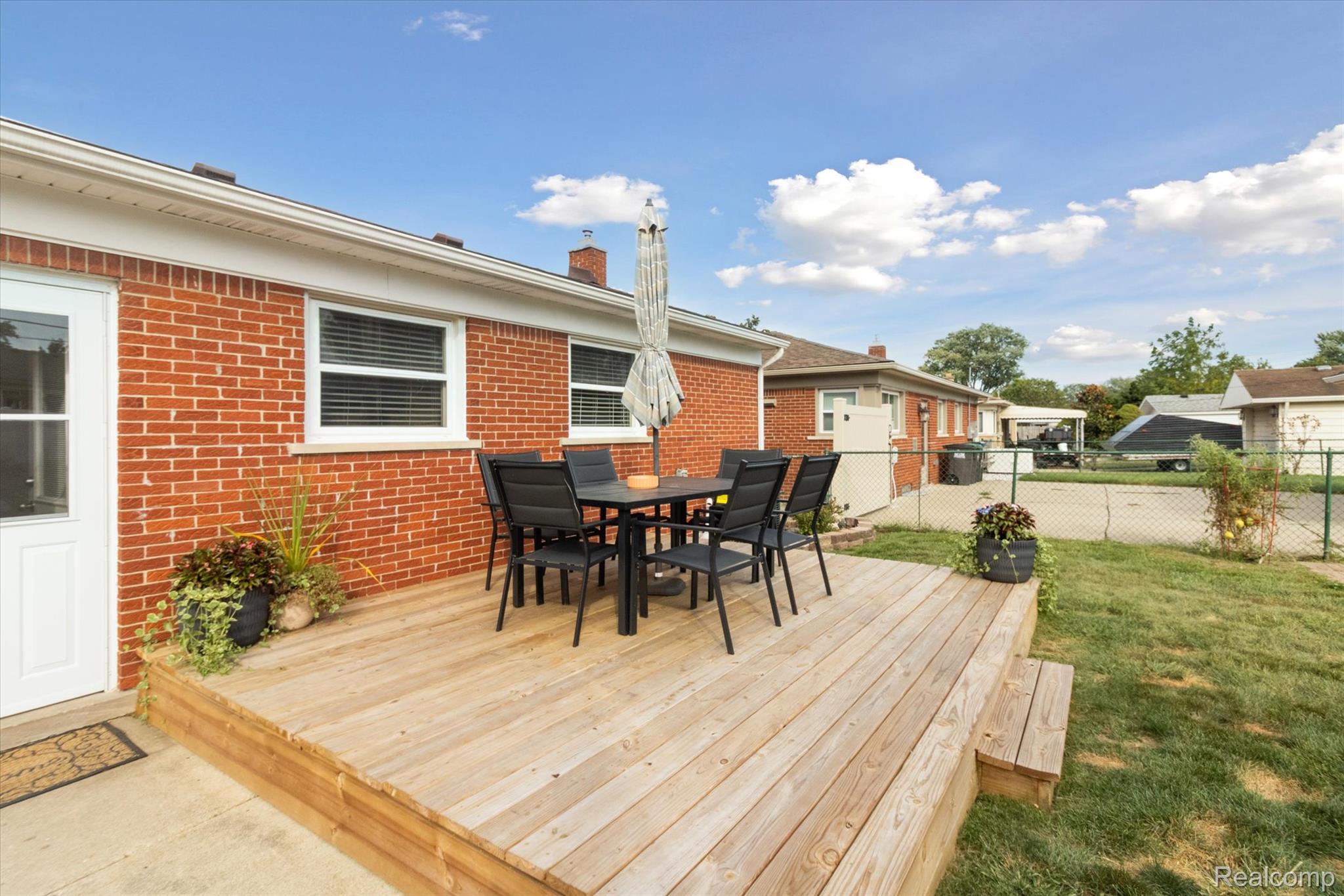 Taylor City, Michigan 48180, United States, 3 Bedrooms Bedrooms, ,2 BathroomsBathrooms,Residential,Pending,203439