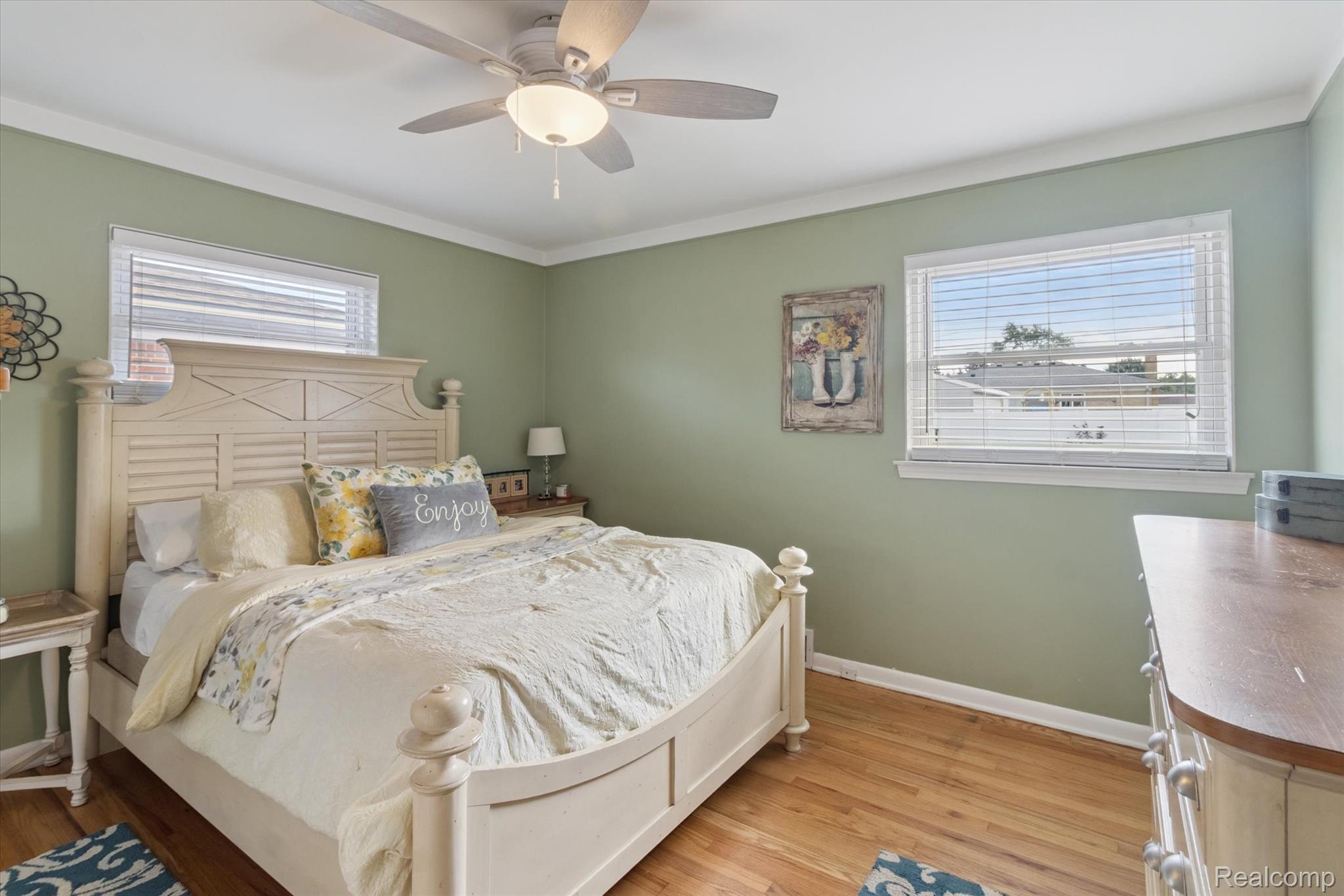 Taylor City, Michigan 48180, United States, 3 Bedrooms Bedrooms, ,2 BathroomsBathrooms,Residential,Pending,203439