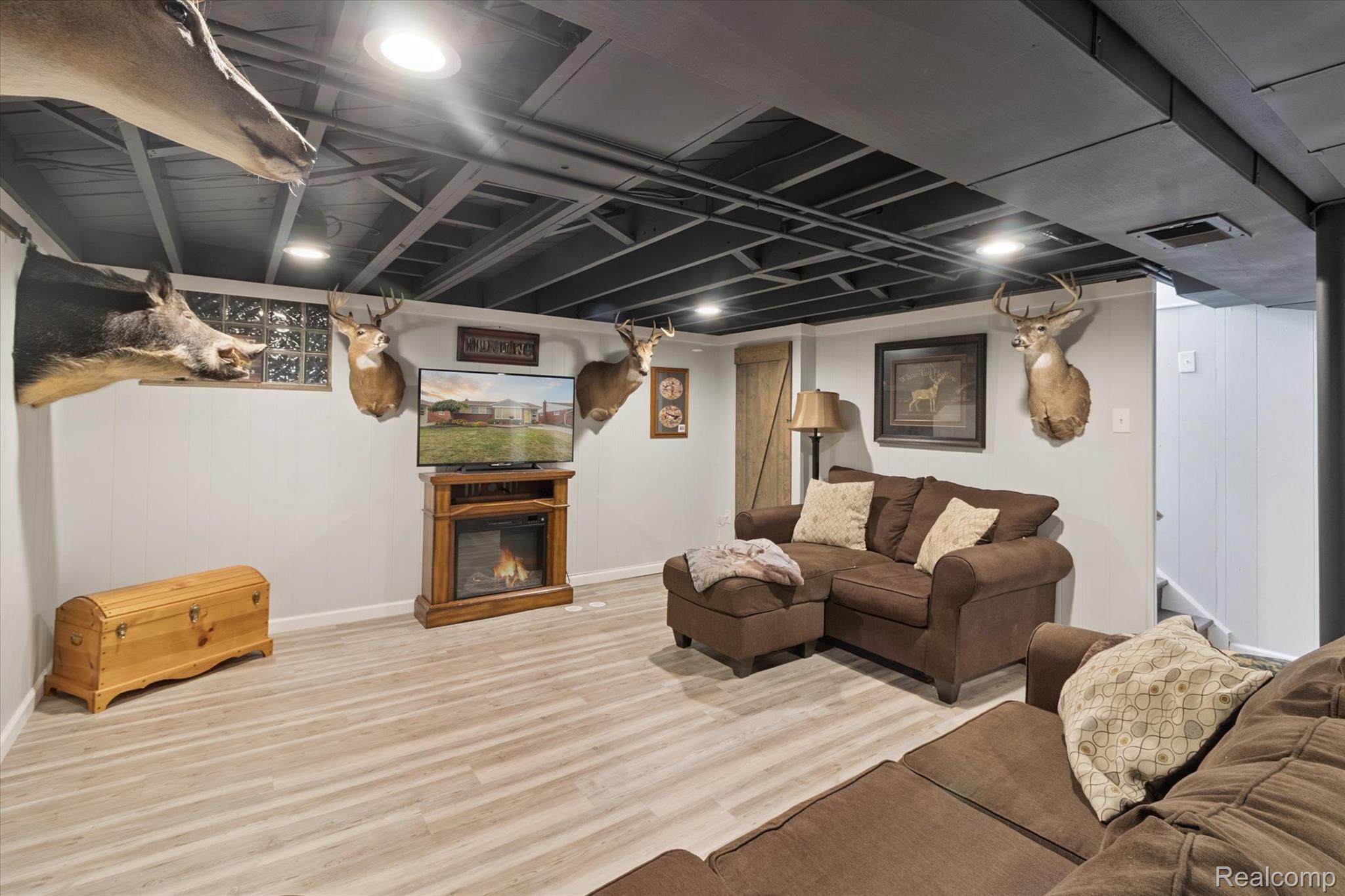 Taylor City, Michigan 48180, United States, 3 Bedrooms Bedrooms, ,2 BathroomsBathrooms,Residential,Pending,203439