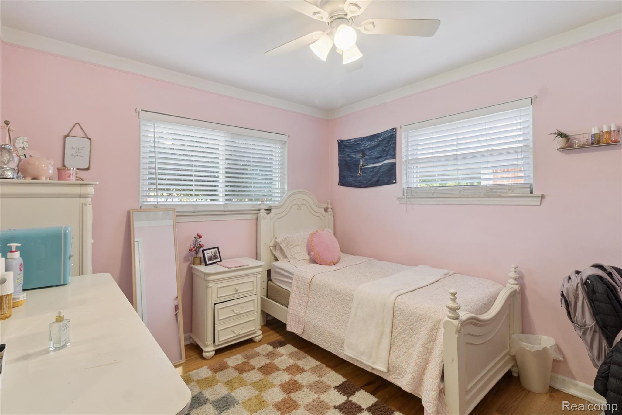 Taylor City, Michigan 48180, United States, 3 Bedrooms Bedrooms, ,2 BathroomsBathrooms,Residential,Pending,203439