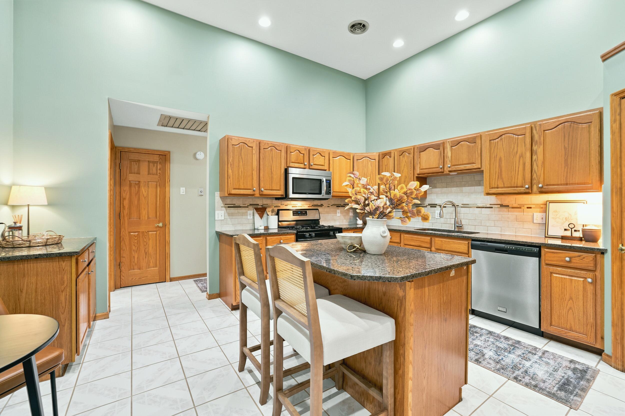 460 Buckshot Drive SW