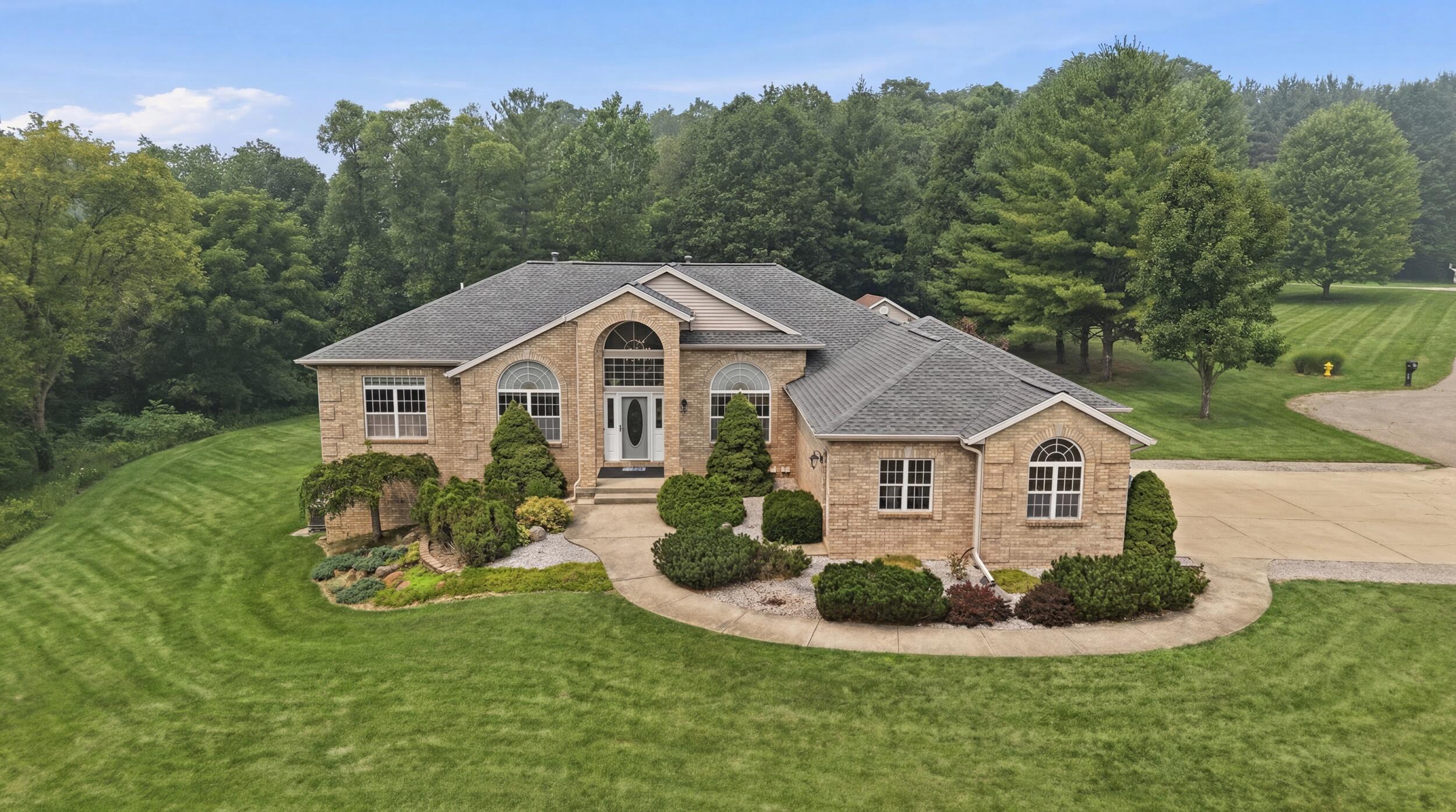 460 Buckshot Drive SW