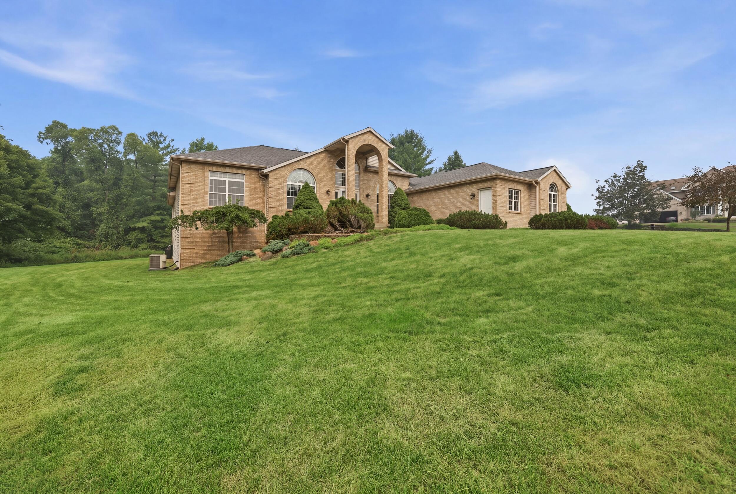 460 Buckshot Drive SW