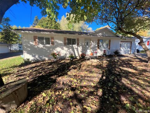 1762 Westbrooke Drive Lapeer City MI 48446