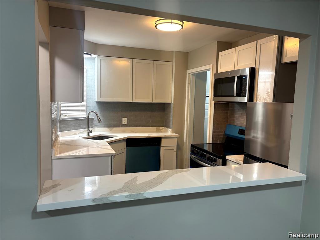 18518 Biltmore Street