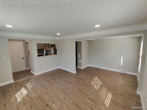 Tiny photo for 18518 Biltmore Street, Detroit City, MI 48235 (MLS # 20251051574)