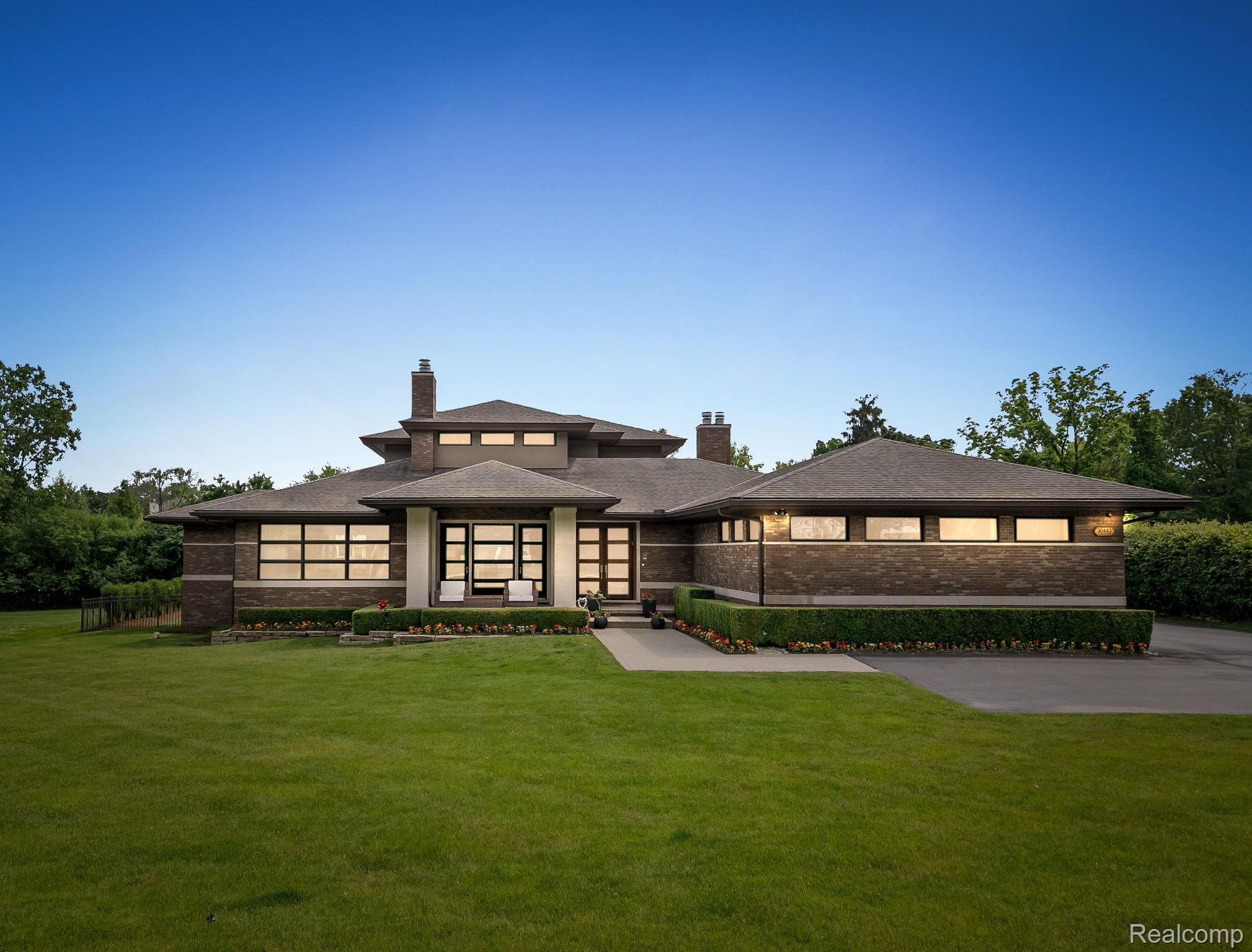30442 S Greenbriar Road