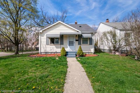 615 Lenox Avenue Pontiac City MI 48340