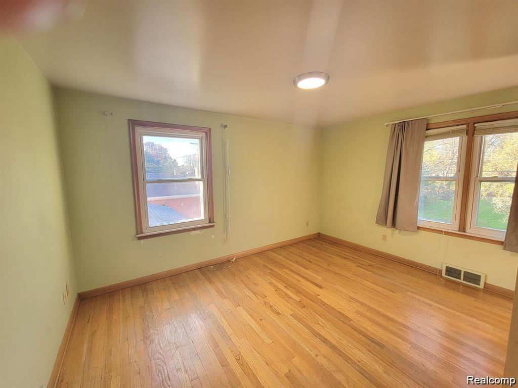 2415 Otter Street