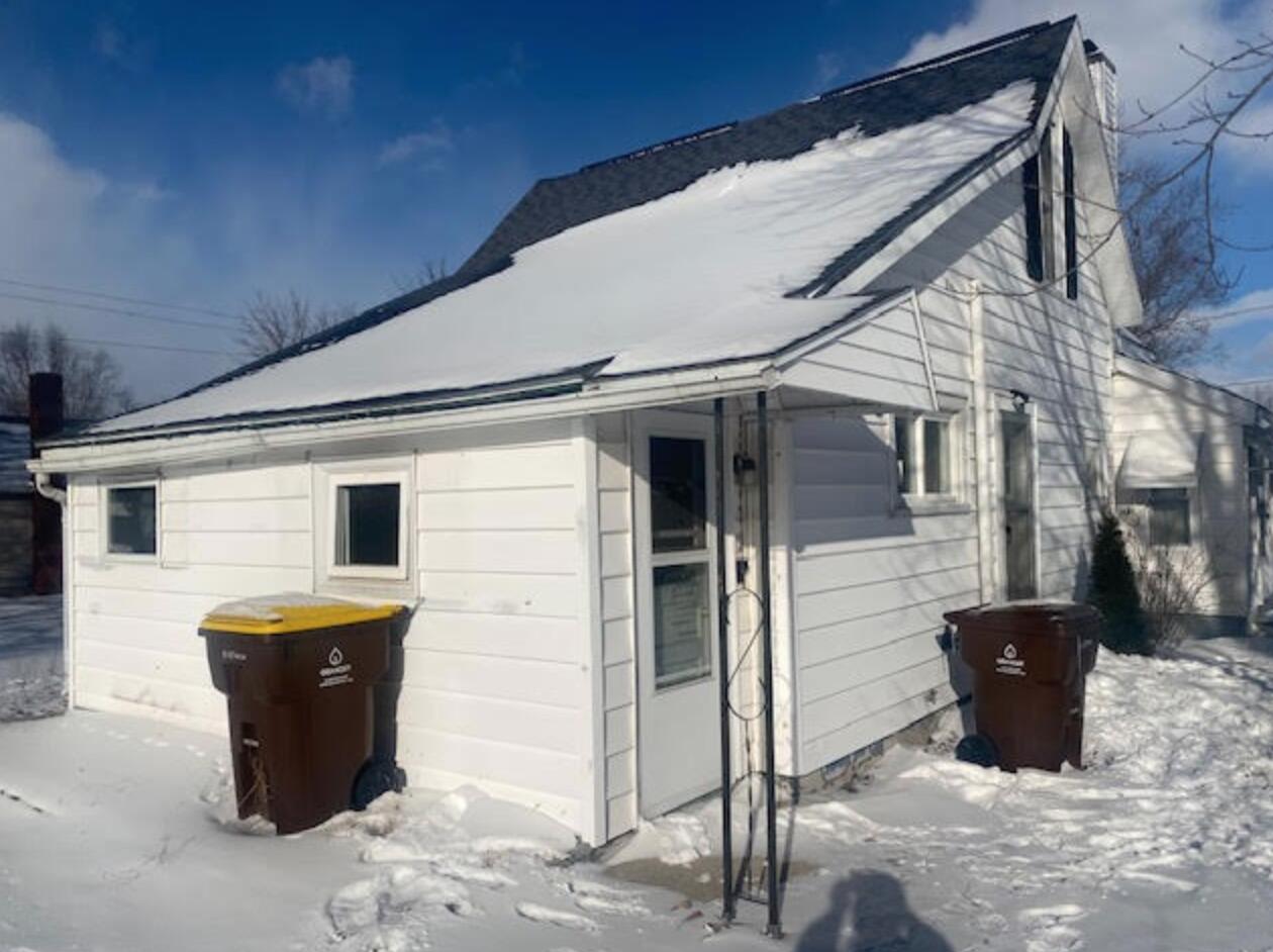 520 S Broadway Street