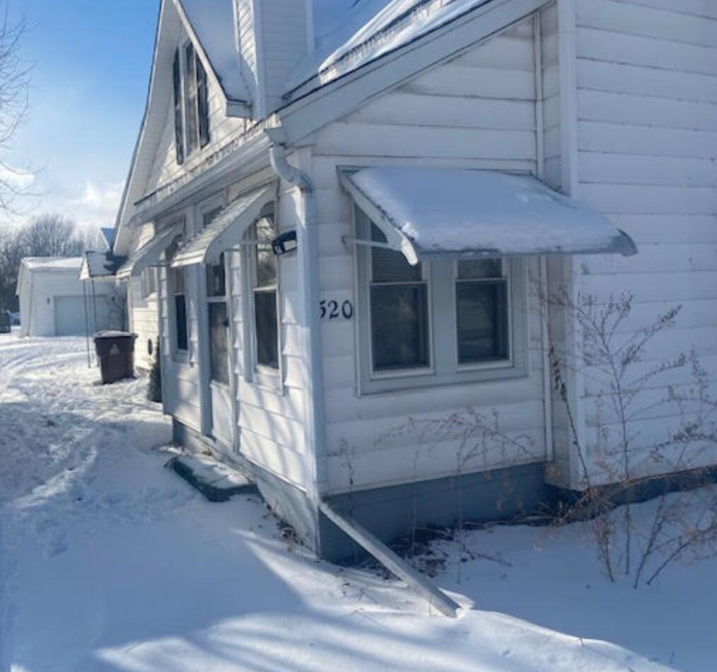 520 S Broadway Street