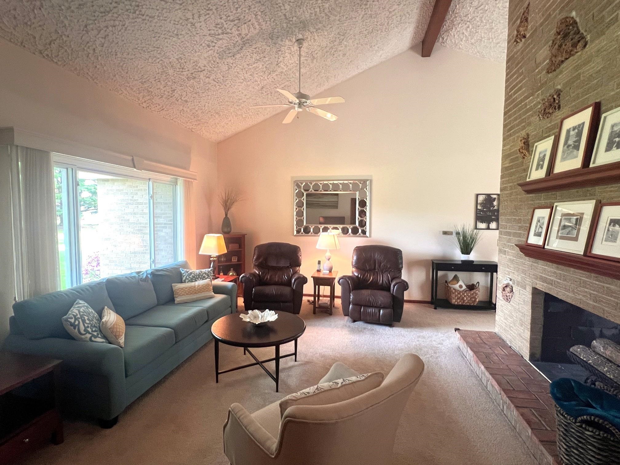 208 Valley Lane