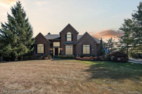 8000 Barrington Lane Independence Charter Township MI 48348