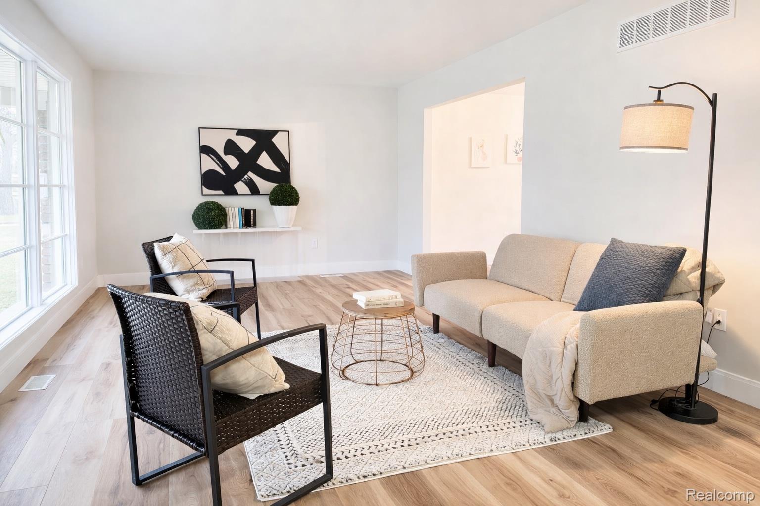 14851 Williamsburg Drive