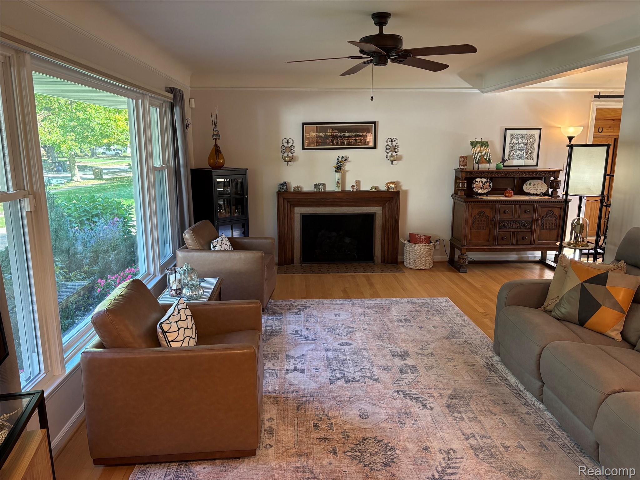 4433 Arlington Drive