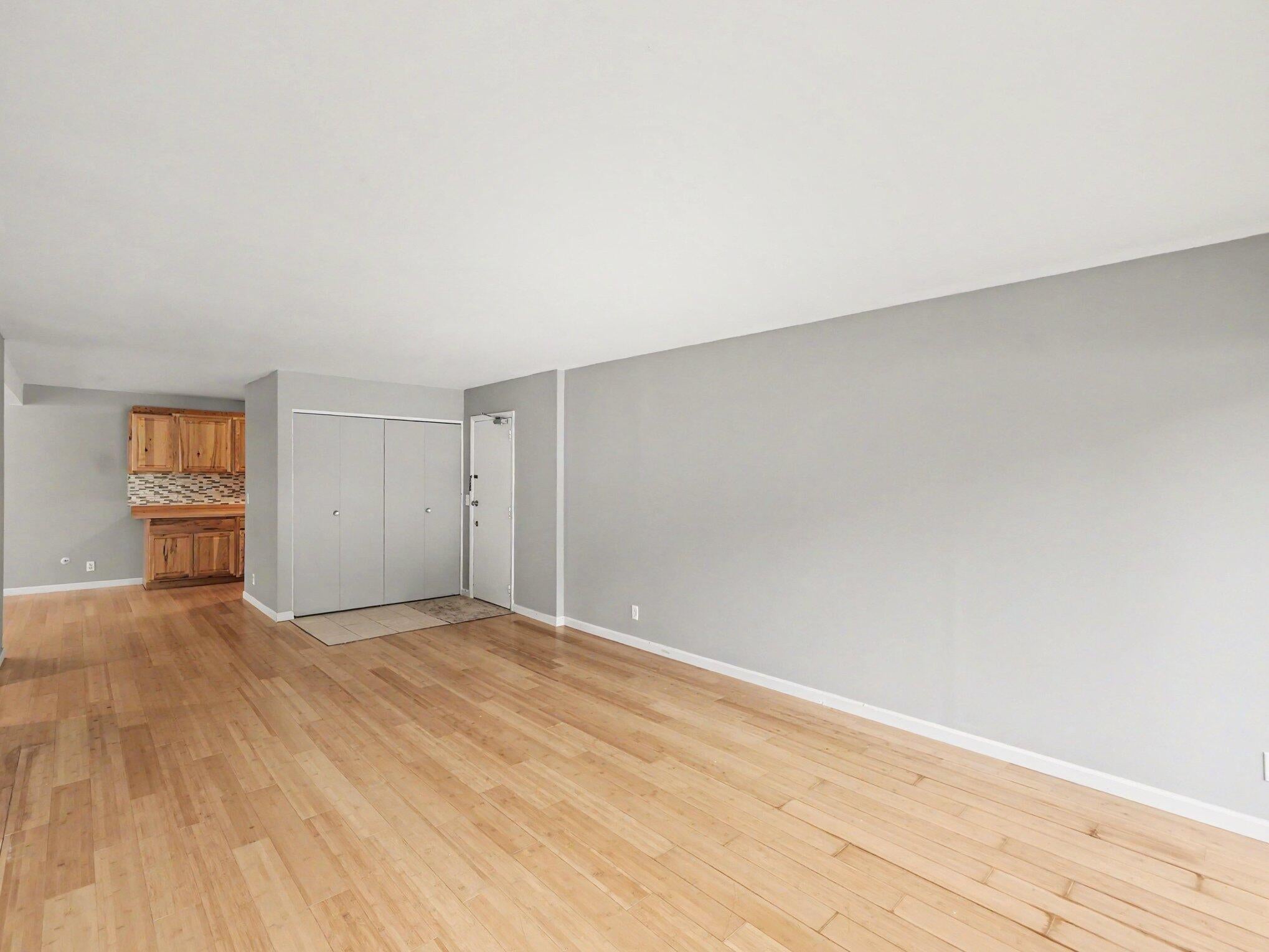 2152 Pauline Boulevard Apt 207