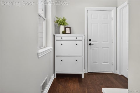 Tiny photo for 215 La Plaza Court, Royal Oak City, MI 48073 (MLS # 20261064039)