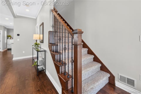 Tiny photo for 215 La Plaza Court, Royal Oak City, MI 48073 (MLS # 20261064039)