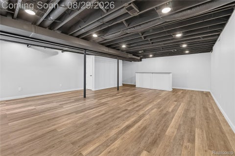 Tiny photo for 215 La Plaza Court, Royal Oak City, MI 48073 (MLS # 20261064039)